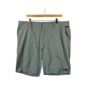 Pelagic High Performance Fishing Shorts Mens Size 40 Gray